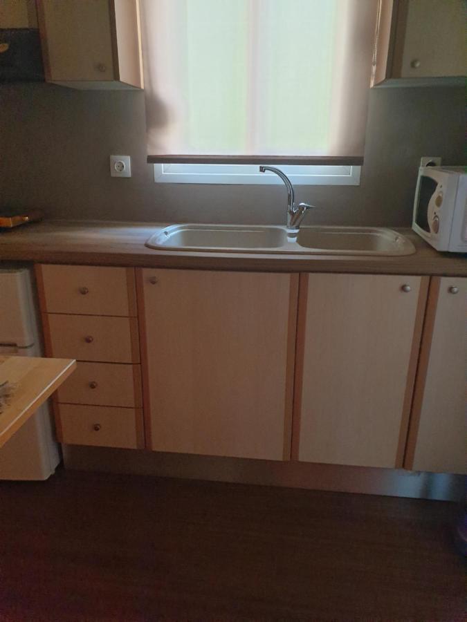 A Pleasent Small -Studio Close To The Port Of Volos Exterior foto